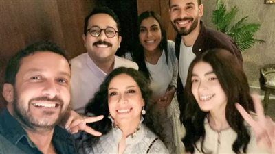 ياسمين رحمي تشارك كواليس جديدة لـ حكاية هند من مسلسل ماتراه ليس كما يبدو - الخليج الان