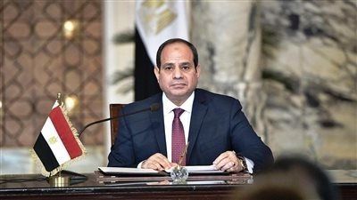 الرئيس السيسي يمنح نوط الاستحقاق من الطبقة الأولى لاسم المرحوم سائق سيارة نقل المواد البترولية - الخليج الان