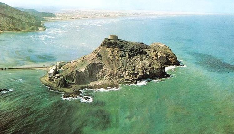 الأرصاد تتوقّع أمطاراً بأنحاء مختلفة وطقساً حاراً بالسواحل وشديد الحرارة بالصحاري