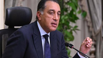رئيس الوزراء يبدأ جولة تفقدية بعدد من مشروعات إعادة إحياء مناطق القاهرة التاريخية - الخليج الان