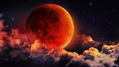 اليوم... موعد ظهور «القمر الدموي» في سماء مصر والمنطقة العربية - الخليج الان