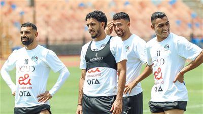 بمشاركة صلاح ومرموش.. منتخب مصر يختتم تدريباته على ستاد القاهرة قبل السفر إلى بوركينا فاسو - الخليج الان
