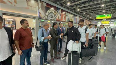 وزير الشباب و الرياضة يؤازر المنتخب الوطني بمطار القاهرة قبل السفر لبوركينا فاسو - الخليج الان