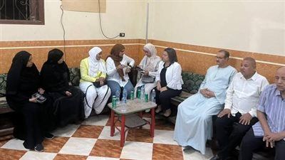الأقصر: ندوة تثقيفية عن دور مكاتب التأهيل وطريقة استخراج بطاقة الخدمات المتكاملة بنجع الملقطة بالكرنك - الخليج الان