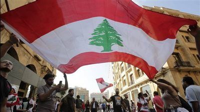 مستشار سابق في البرلمان الأوروبي: الملف اللبناني يحظى بأهمية خاصة في التحركات الفرنسية - الخليج الان