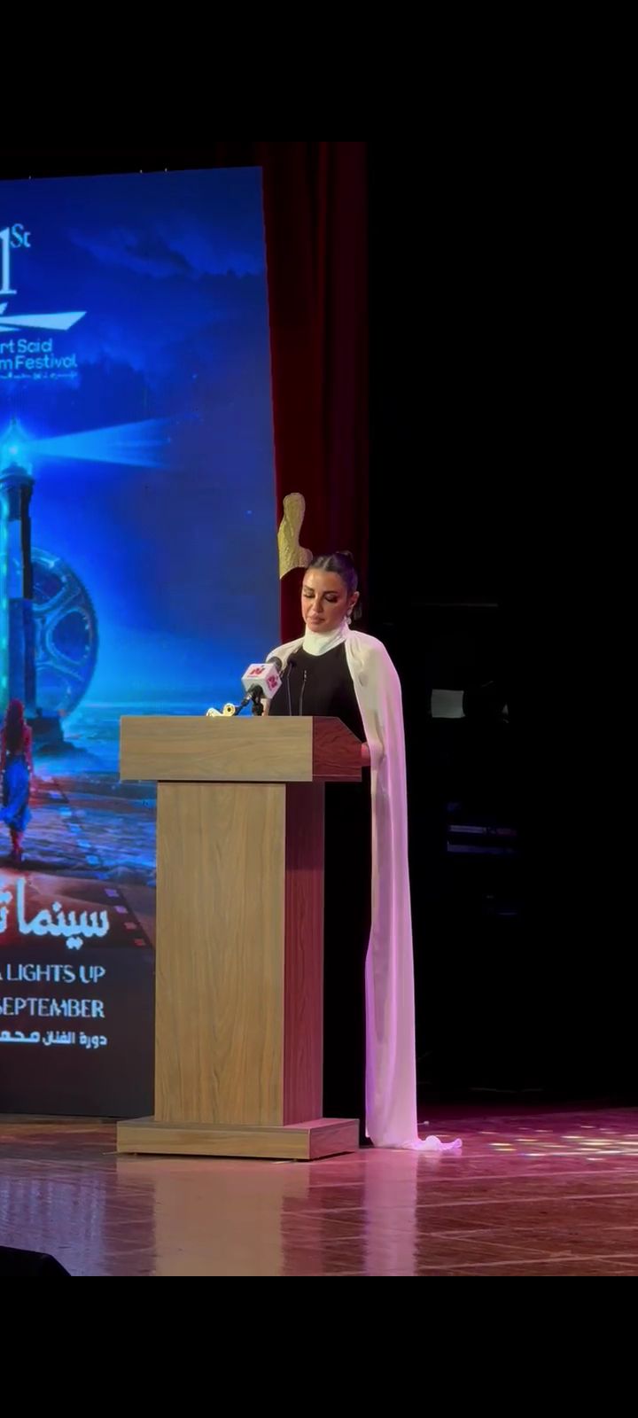 بتمنى السلام ليهم.. درة تهدي تكريمها في مهرجان بوسعيد السينمائي للشعب الفلسطيني - الخليج الان