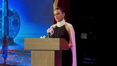 بتمنى السلام ليهم.. درة تهدي تكريمها في مهرجان بوسعيد السينمائي للشعب الفلسطيني - الخليج الان