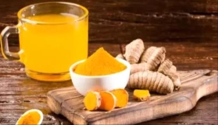 تجنب تناول ماء الكركم صباحا.. 5 أضرار غير متوقعة