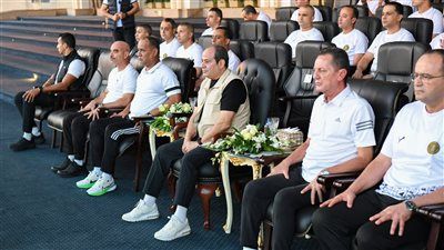 الرئيس السيسي يُجري زيارة تفقدية للأكادمية العسكرية المصرية - الخليج الان