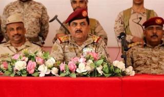 وزير الدفاع يشهد دور استلام وتسليم قيادة المنطقة العسكرية الثانية