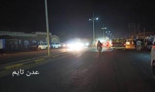 لحج.. اسبوعان من انقطاع الكهرباء وشهران من انقطاع رواتب الموظفين