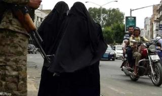 جريمة تهز الضمير .. الحوثي يطلق الرصاص على نساء بني عاصم