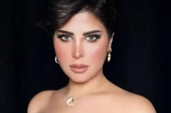 فضيحة من العيار الثقيل تنهي نجومية الفنانة (شمس الكويتية)... هذا ما فعلته رفقة شاب خلسة وسراً !! (فيديو)