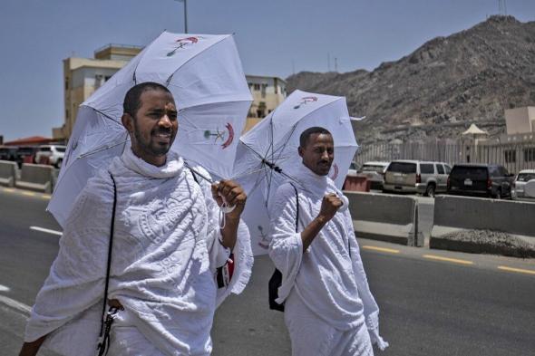 الحجاج على صعيد عرفات لتأدية "الركن الأعظم"