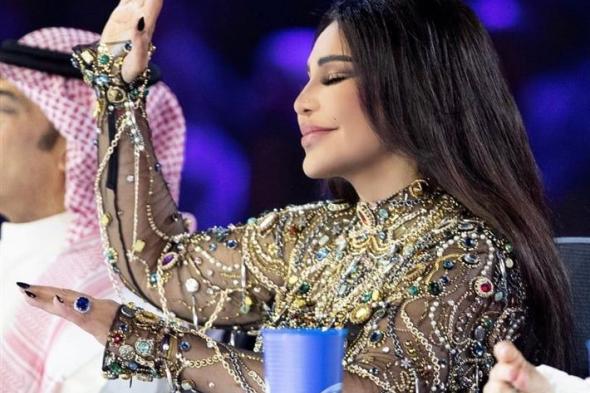 شاهد.. الفنانة أحلام تتفاعل مع متسابقة في برنامج سعودي أيدول بحركة غريبة