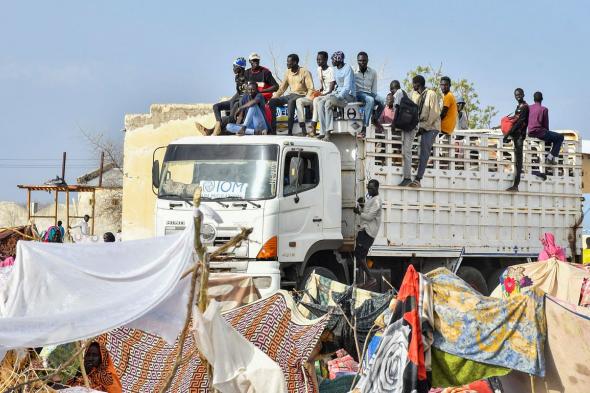 السودان.. نزوح جماعي من "العيلفون" إثر اشتباكات بين الجيش والدعم السريع