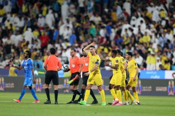 رونالدو خرج مطروداً.. الهلال إلى نهائي السوبر السعودي