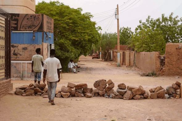 السودان.. صلاة العيد تحت دوي المدافع