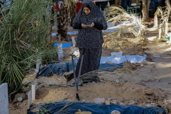 عائلةُ مسنة فلسطينية تتهم الجيش الإسرائيلي بحرقها وهي على قيد الحياة