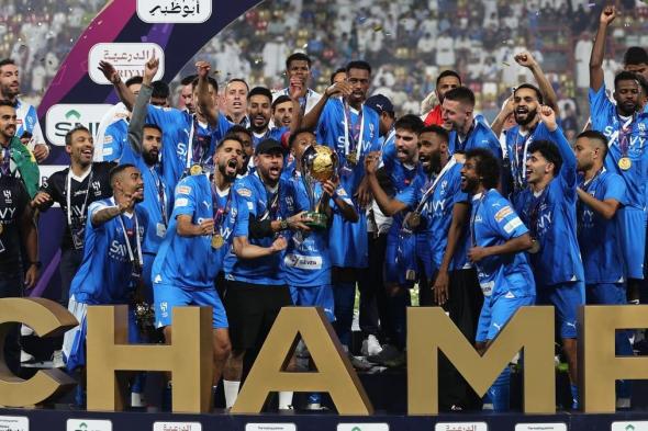 الهلال يكتسح الاتحاد ويتوج بطلا لكأس السوبر السعودي (فيديو)