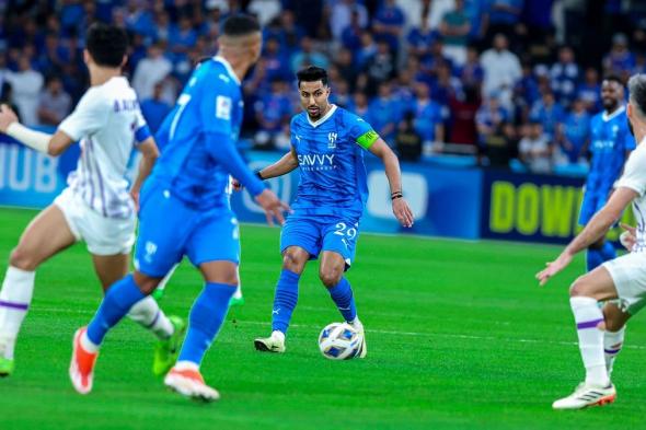 بندر الأحبابي يعتذر لسالم الدوسري بعد مباراة الهلال والعين (فيديو)