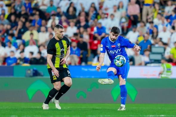 في القمة السابعة.. هل يكرس الهلال العقدة أم ينتفض الاتحاد؟