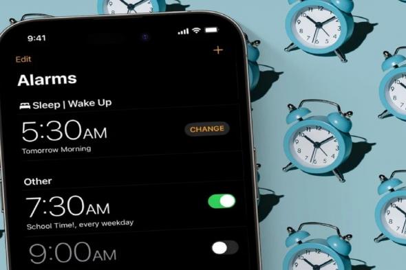 أقرت أبل بالخلل.. منبه "آيفون" قد لا يوقظك من النوم