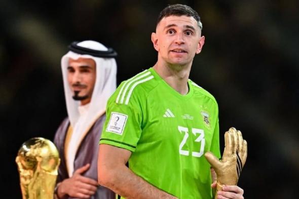 النصر السعودي يفاوض "الحارس المجنون"