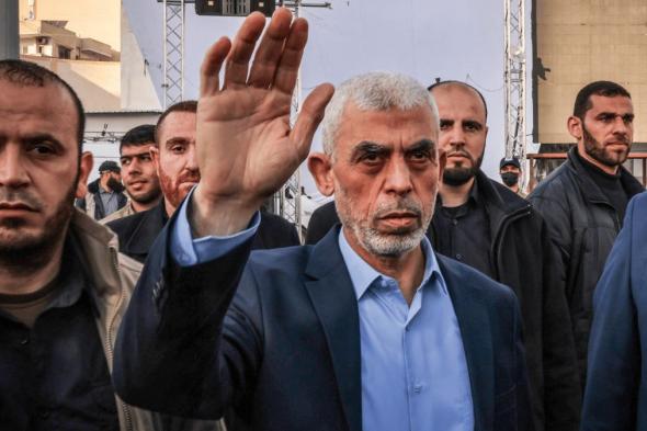 "مستعد للتضحية بـ100 ألف فلسطيني".. تصريح "صادم" لطبيب السنوار