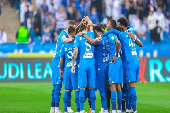 الهلال أهم من الاحتراف!! قرار مفاجئ من لاعب الأزرق أمام العروض الأوروبية - موقع الخليج الان