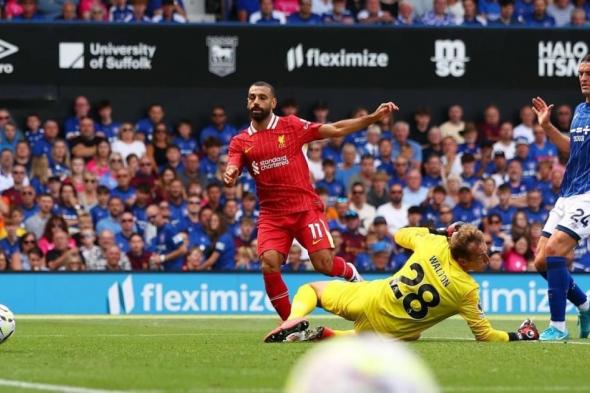 ملك البدايات محمد صلاح ينفرد برقم قياسي جديد في الدوري الإنجليزي