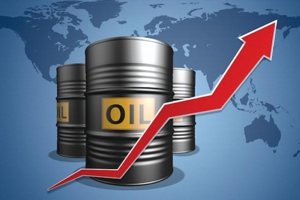 مخاطر الطلب تتزايد!! ارتفاع جديد في سعر النفط تسجله العقود الآجلة مع بداية تعاملات السبت - موقع الخليج الان