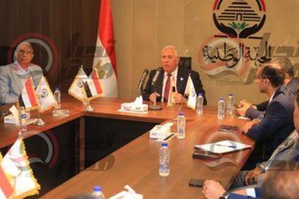 السيد القصير يجتمع بمرشحي الجبهة الوطنية لانتخابات مجلس الشيوخ - الخليج الان